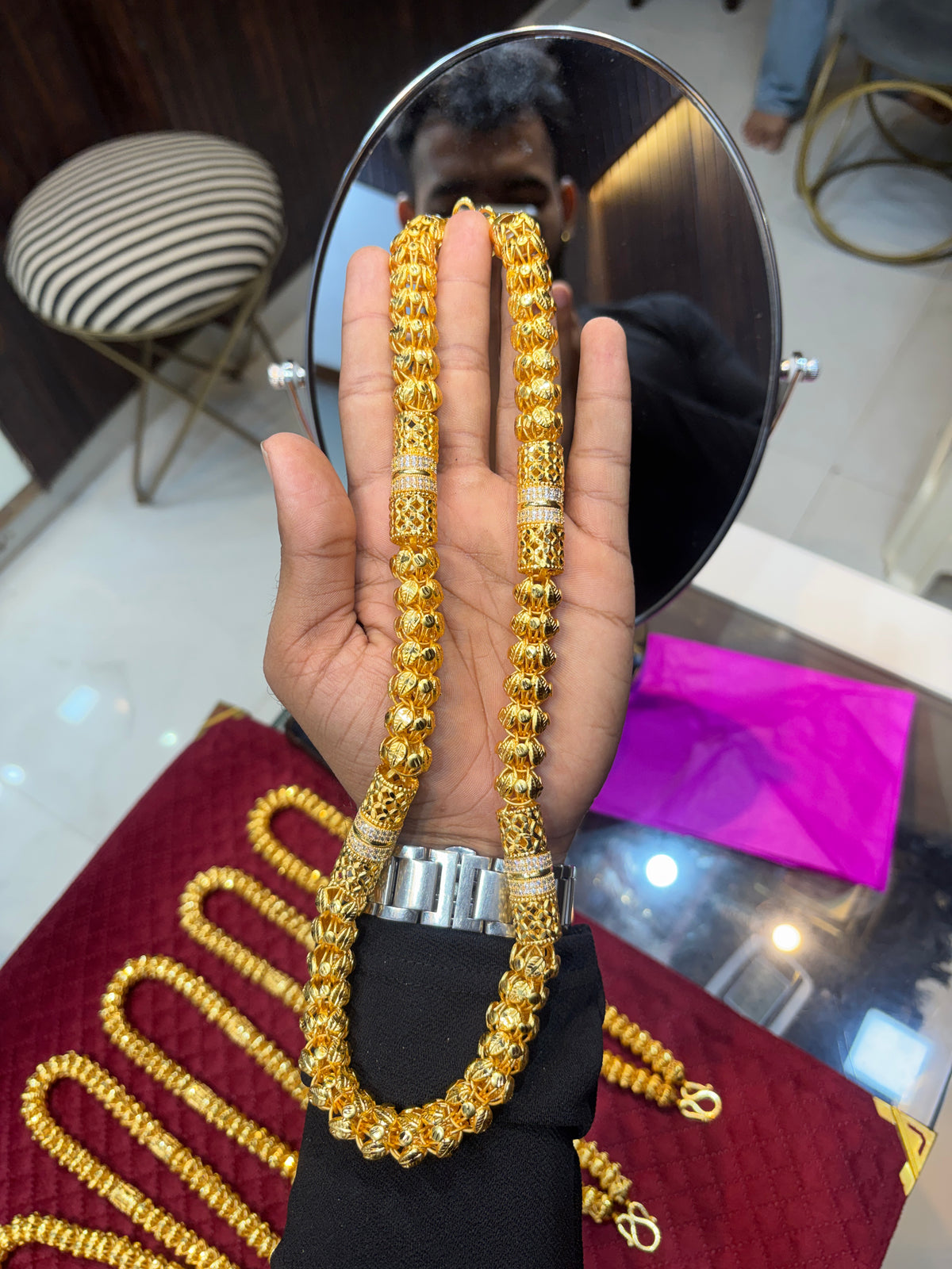 BROAD DAIMOND CHAIN